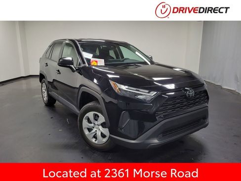 Used 2024 Toyota RAV4 LE FWD image 1