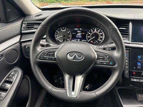Used 2025 INFINITI QX50 Luxe AWD/4WD image 17