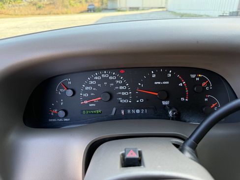 Used 2002 Ford F350 2WD Crew Cab DRW Super Duty image 14