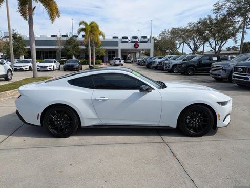 Certified 2025 Ford Mustang Premium image 3