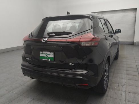 Used 2021 Nissan Kicks SV FWD image 9