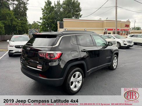 Used 2019 Jeep Compass Latitude w/ Popular Equipment Group AWD/4WD image 7
