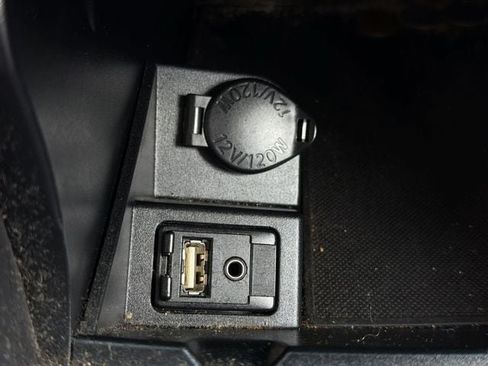 Used 2015 Toyota Camry SE FWD image 20