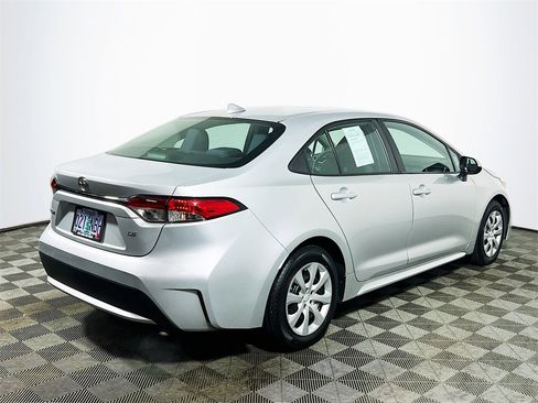 Certified 2021 Toyota Corolla LE image 8
