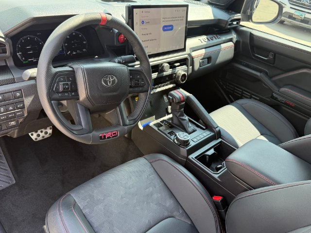 Used 2026 Toyota Tacoma TRD Pro AWD/4WD image 10