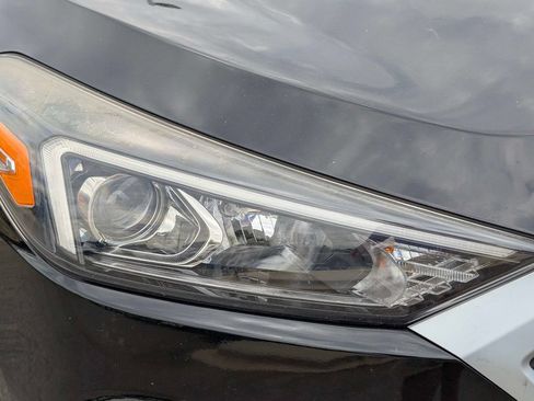 Used 2021 Hyundai Tucson Value w/ Cargo Package FWD image 3