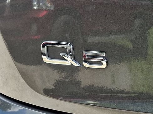 Used 2021 Audi Q5 e Premium Plus w/ Premium Plus Package AWD/4WD image 38