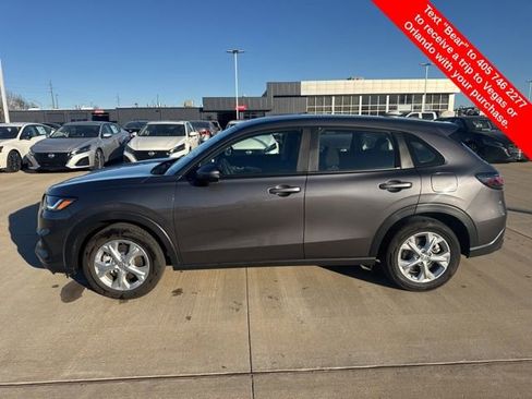 Used 2025 Honda HR-V LX image 2