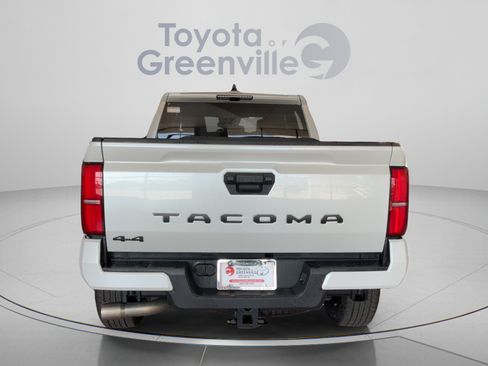 Used 2026 Toyota Tacoma TRD Sport AWD/4WD image 5
