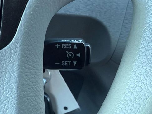 Used 2013 Toyota Sienna LE image 26