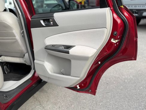 Used 2012 Subaru Forester 2.5X Limited image 34
