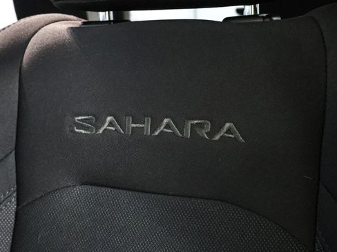 Used 2023 Jeep Wrangler Sahara image 20