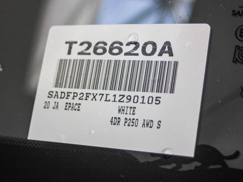 Used 2020 Jaguar E-PACE SE image 28