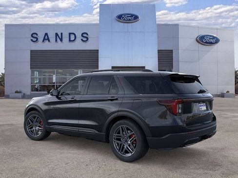 New 2026 Ford Explorer ST-Line w/ ST-Line Street Pack AWD/4WD image 4