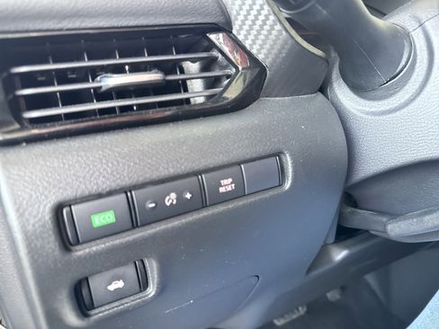 Used 2023 Nissan Sentra SV image 19