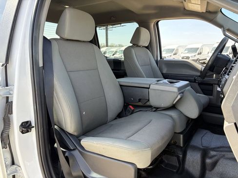Used 2022 Ford F250 XL w/ Power Equipment Group image 28