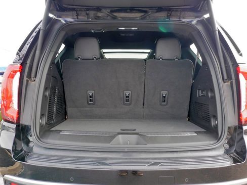 Used 2022 GMC Yukon Denali w/ Denali Ultimate Package image 17