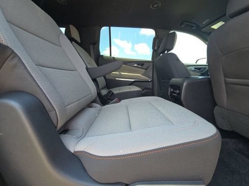 Used 2025 Chevrolet Traverse LT w/ LPO, Floor Liner Package FWD image 14