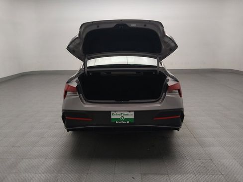 Used 2024 Hyundai Elantra SEL image 29
