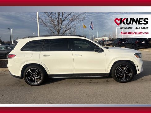 Used 2022 Mercedes-Benz GLS 450 4MATIC image 4