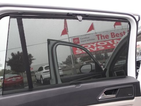 Used 2019 Volkswagen Atlas SEL Premium image 25