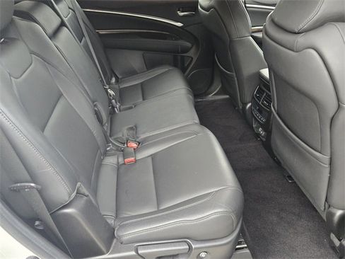 Used 2020 Acura MDX FWD image 17