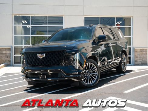 Used 2025 Cadillac Escalade ESV Sport Platinum w/ LPO, Floor Liner Package AWD/4WD image 1