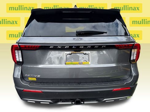 New 2026 Ford Explorer Active image 14