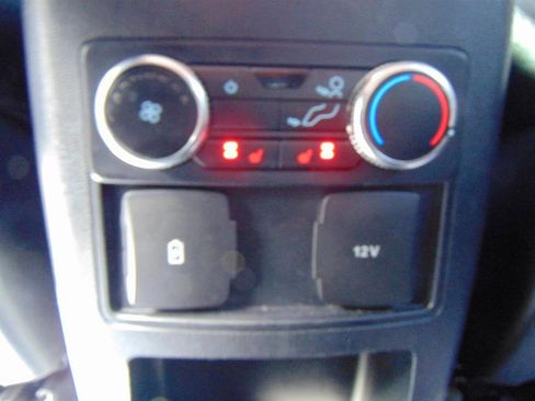 Used 2021 Ford Explorer Limited image 17