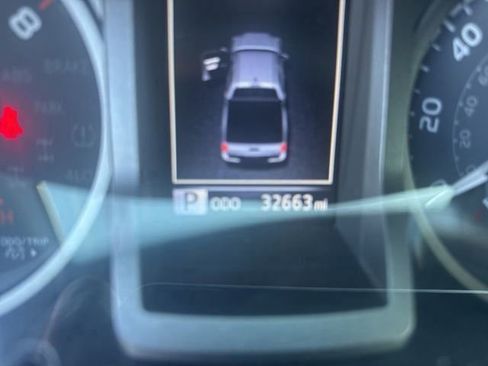 Used 2021 Toyota Tacoma TRD Off-Road w/ Technology Package image 22