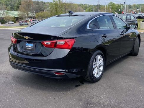Used 2025 Chevrolet Malibu LT FWD image 3