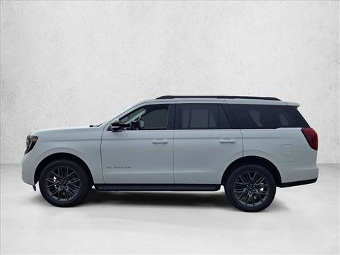 New 2027 Ford Expedition Platinum RWD image 5