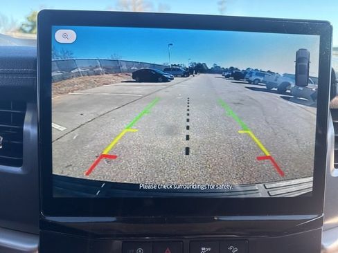 Used 2024 Ford Expedition XLT image 20