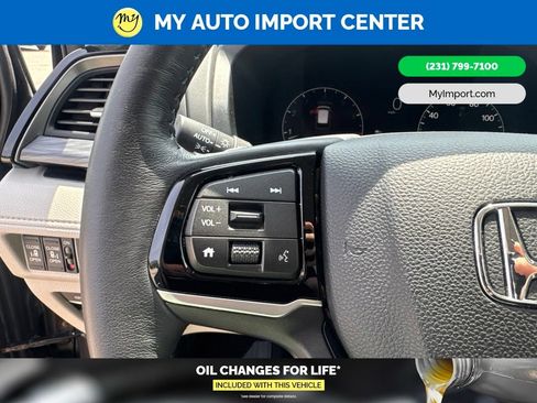 Used 2025 Honda Odyssey Elite image 17