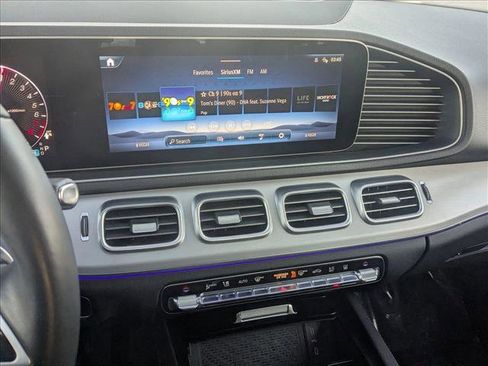 Used 2024 Mercedes-Benz GLE 450e GLE 450e Plug-In Hybrid image 12