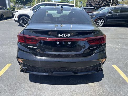 Used 2022 Kia Forte GT-Line w/ GT-Line Premium Package FWD image 4