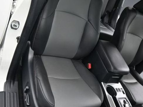Used 2023 Toyota 4Runner SR5 Premium w/ Moonroof Package AWD/4WD image 33