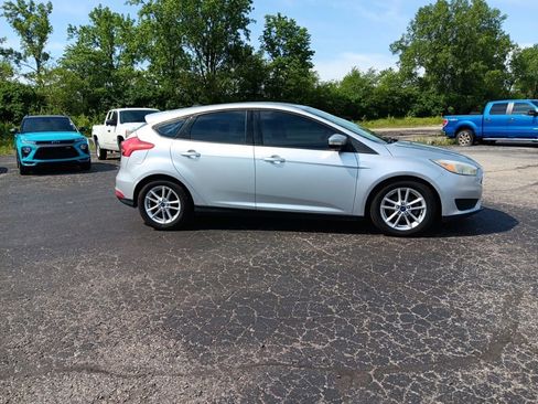 Used 2015 Ford Focus SE FWD image 4
