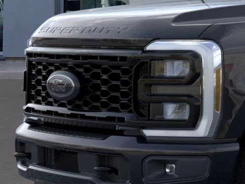 New 2026 Ford F350 Lariat w/ Black Appearance Package AWD/4WD image 17