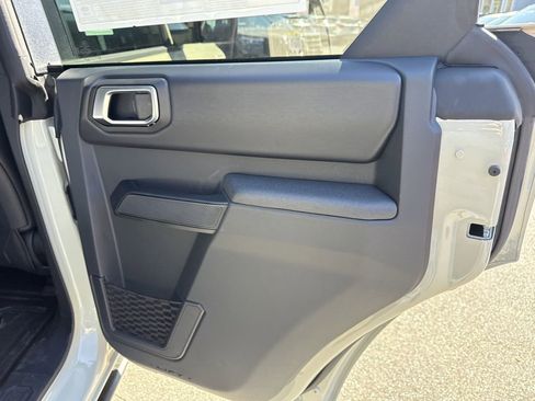 New 2025 Ford Bronco Badlands w/ Sasquatch Package AWD/4WD image 31