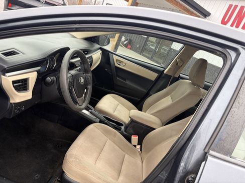 Used 2015 Toyota Corolla LE image 14