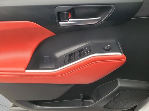 Certified 2023 Toyota Highlander XSE image 27