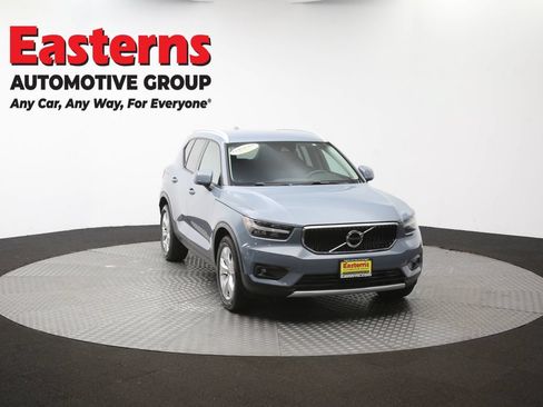 Used 2021 Volvo XC40 T4 Momentum FWD image 50
