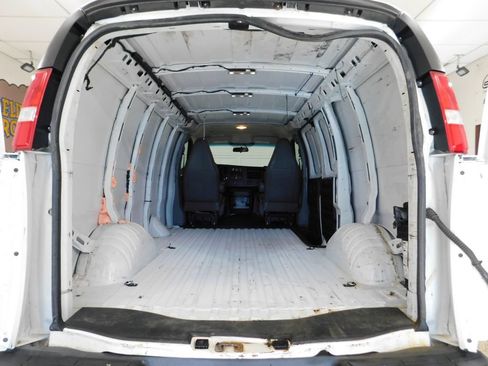 Used 2021 Chevrolet Express 2500 w/ Driver Convenience Package RWD image 53