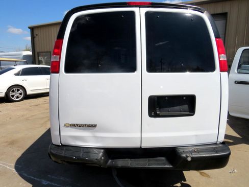 Used 2018 Chevrolet Express 2500 2500 Cargo w/ Driver Convenience Package image 5