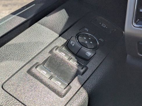 Used 2021 Ford F350 Platinum image 25