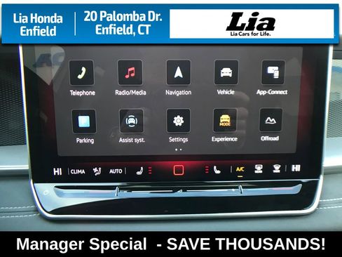 Used 2025 Volkswagen Tiguan SE R-Line image 23