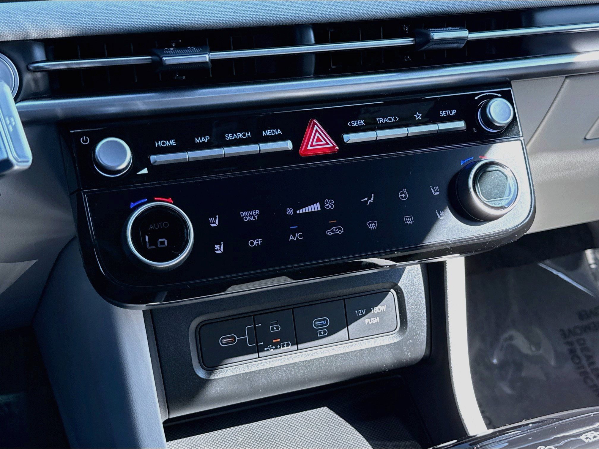 New 2026 Hyundai Tucson Limited AWD/4WD image 12