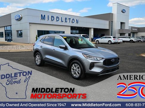 Used 2023 Ford Escape Active w/ Tech Pack #2 AWD/4WD image 1