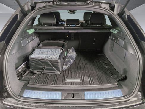 Used 2026 Land Rover Range Rover Velar Dynamic SE image 26